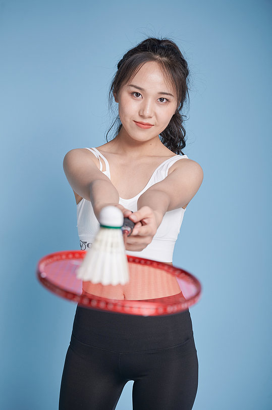 在激烈的抗